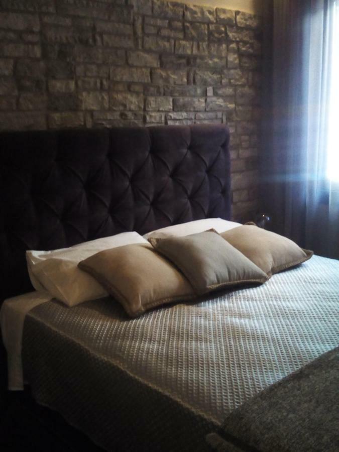 Lux Studio 1 Athena Bagian luar foto